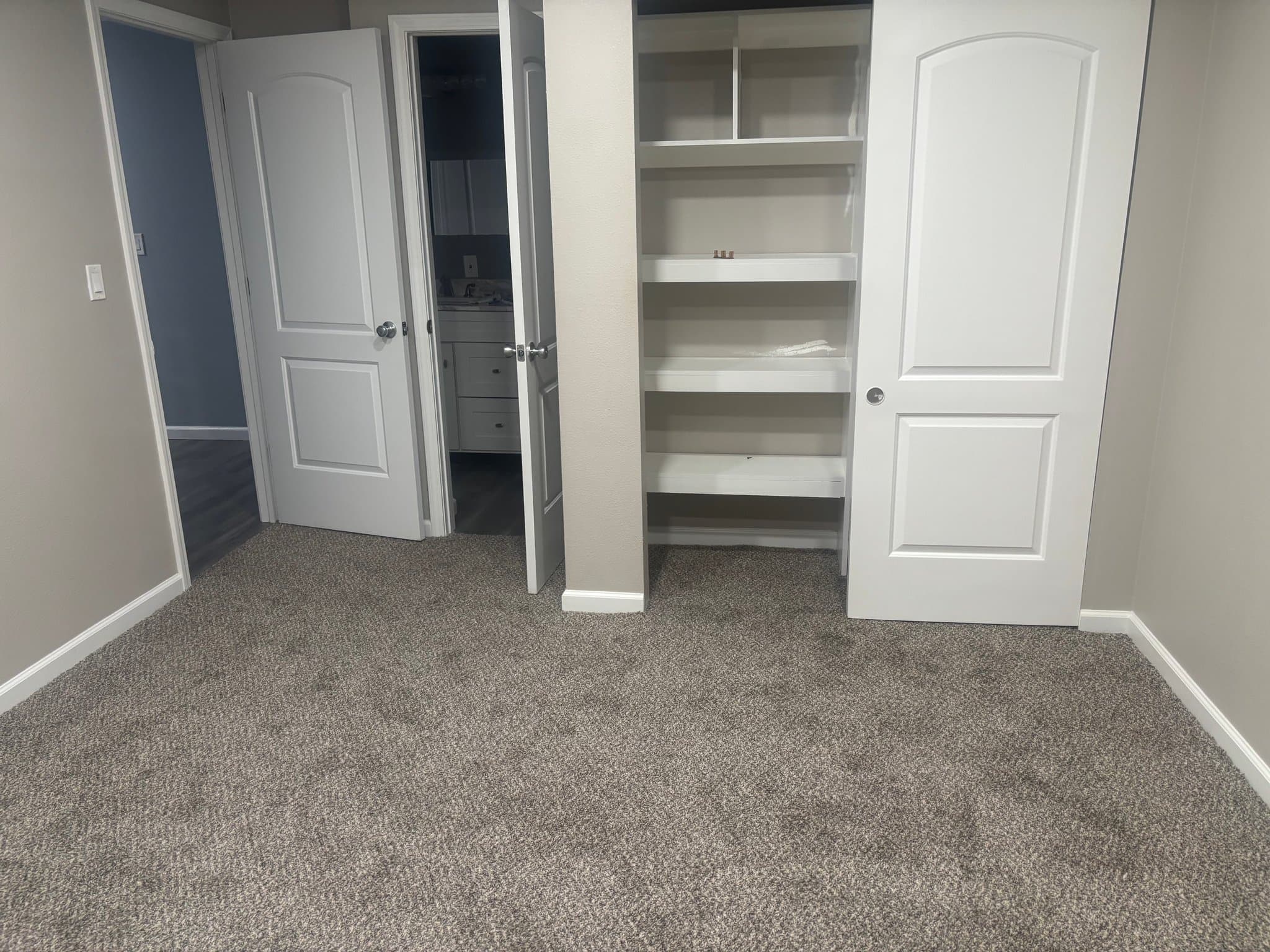 Kansas City House: 2045 S 65th St