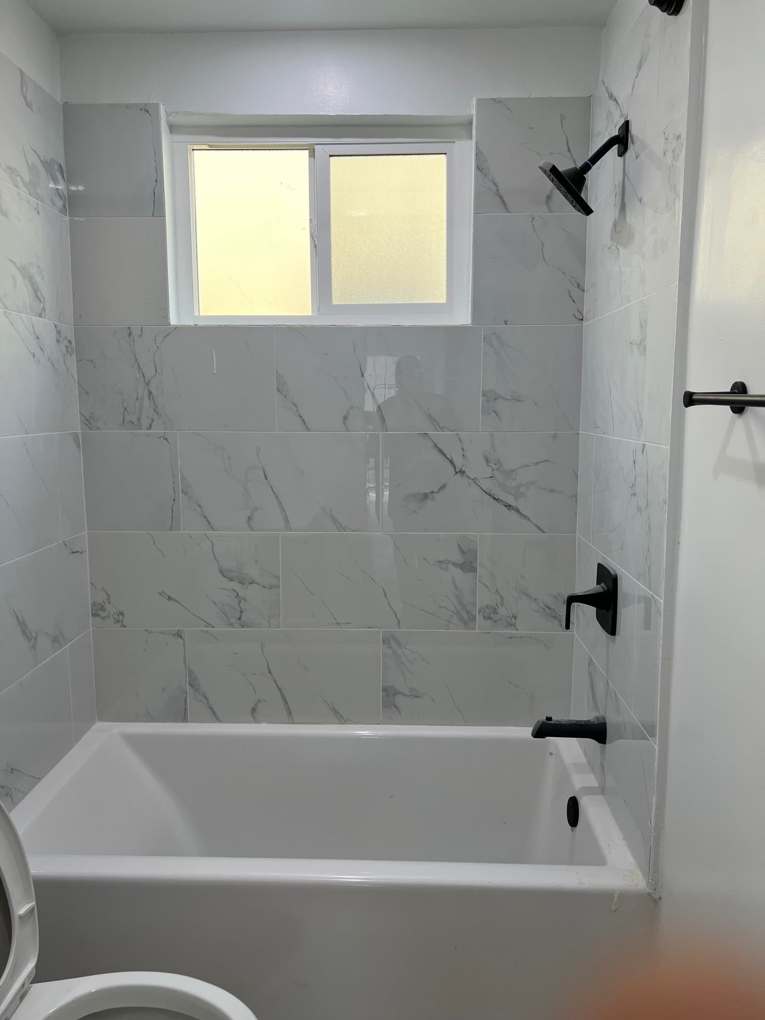 Los Angeles Apartment: 522 N Alexandria Ave