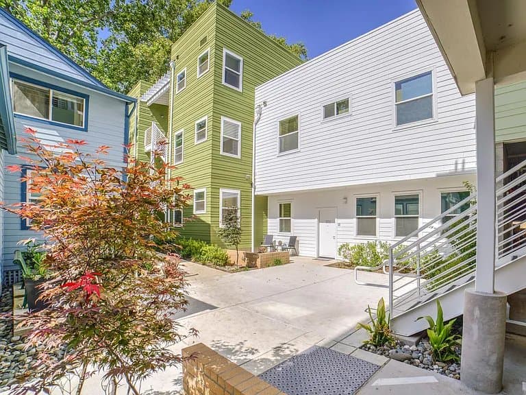 Sacramento Apartment: 519 T St