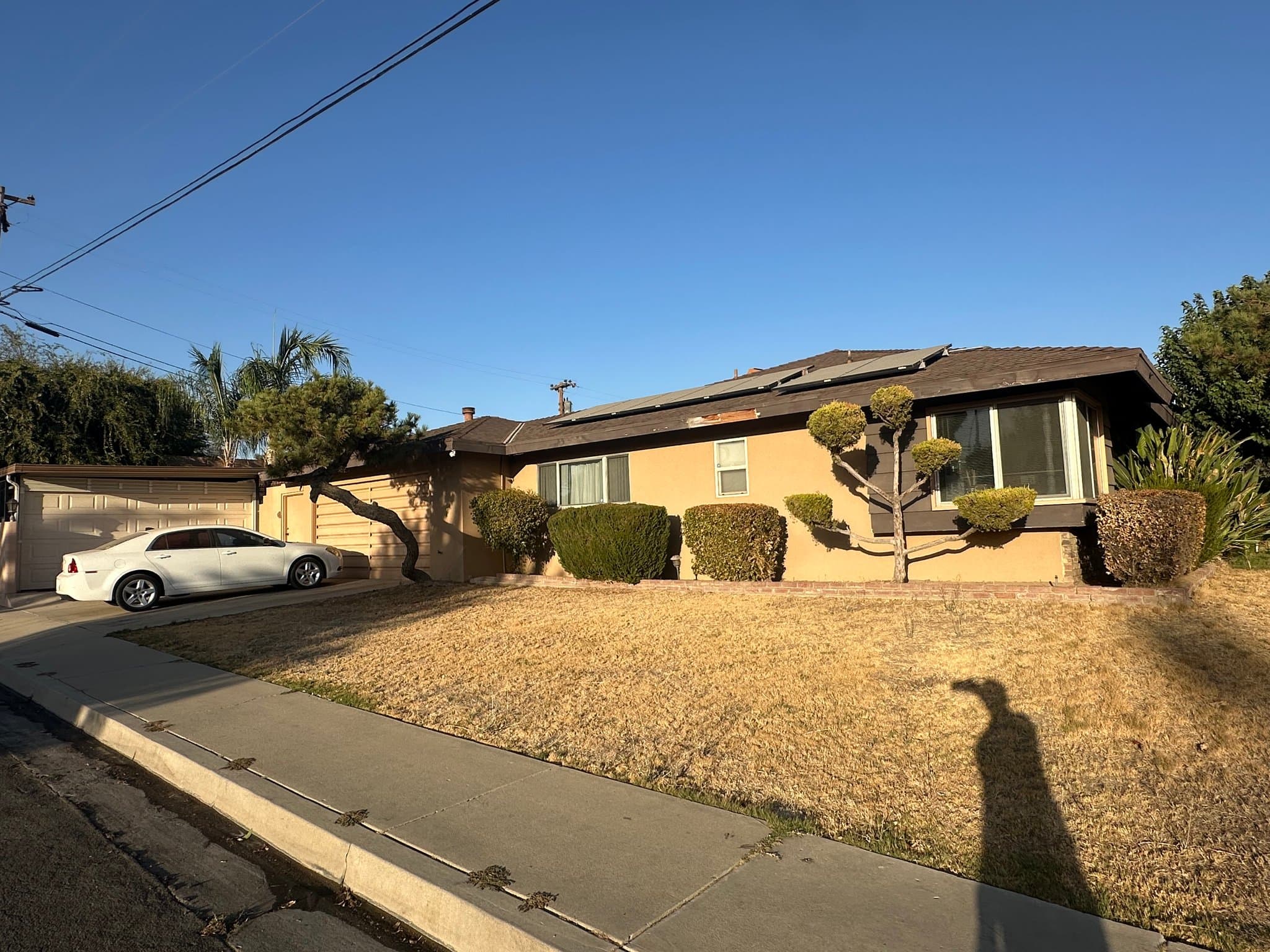 Bakersfield House: 200 Electra