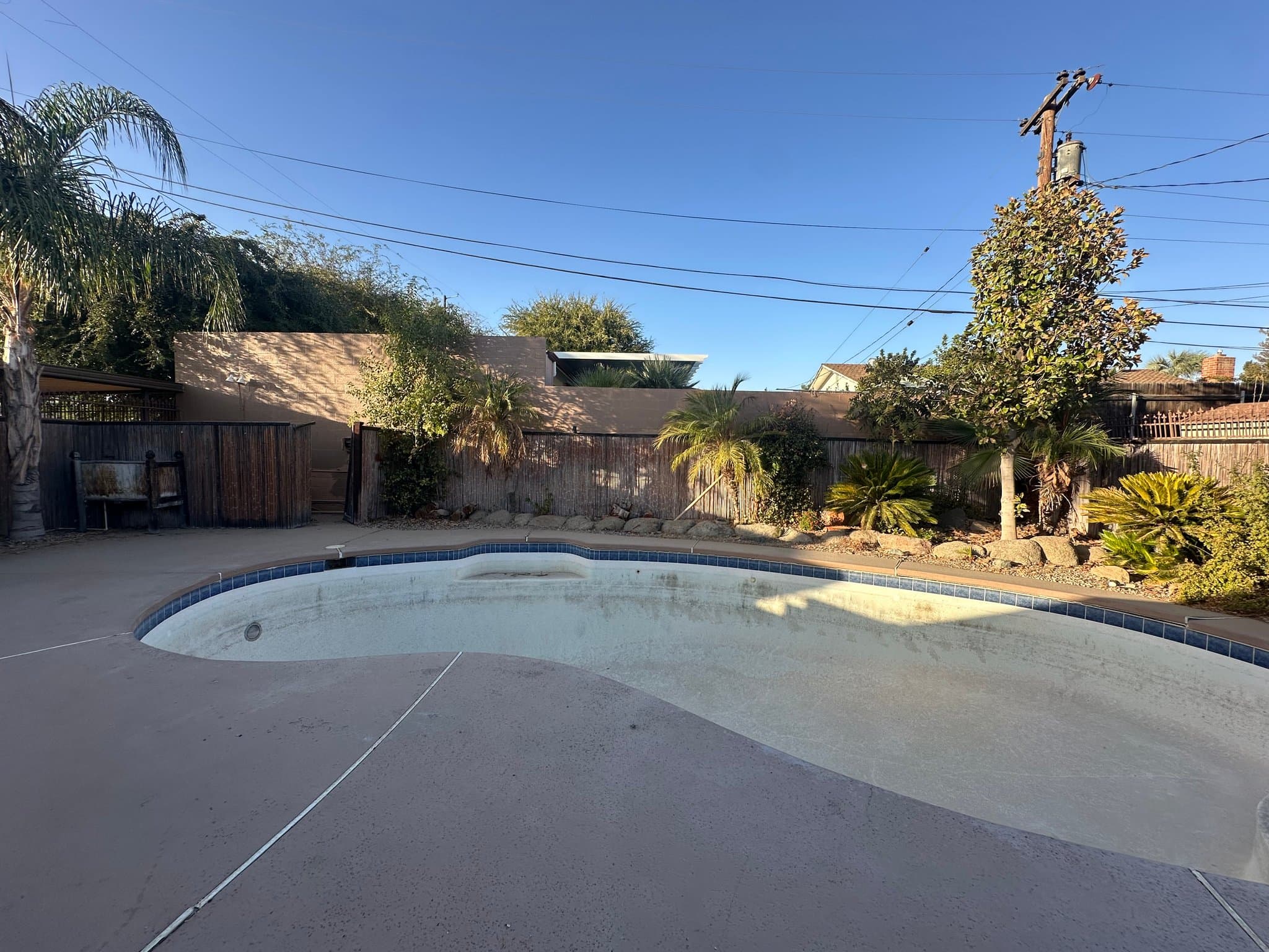 Bakersfield House: 200 Electra