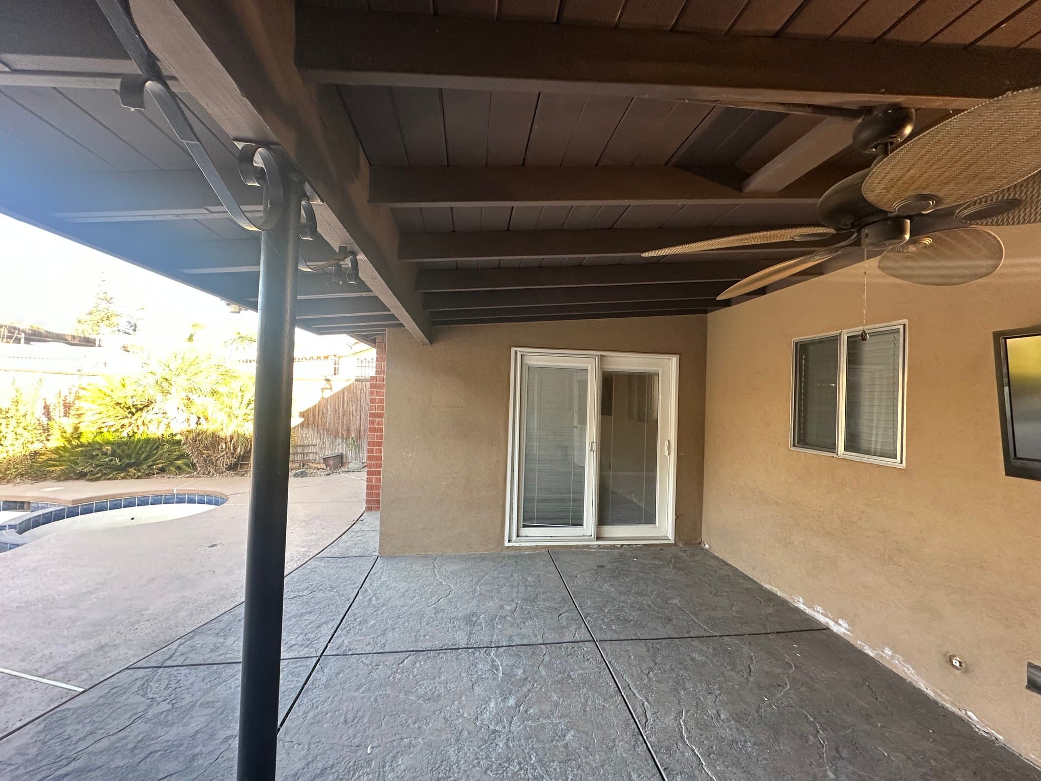 Bakersfield House: 200 Electra