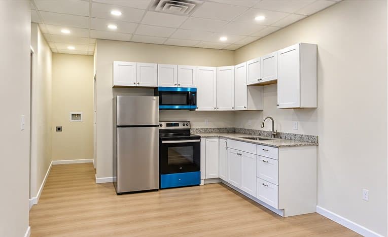 Duryea Apartment: 268 Main St