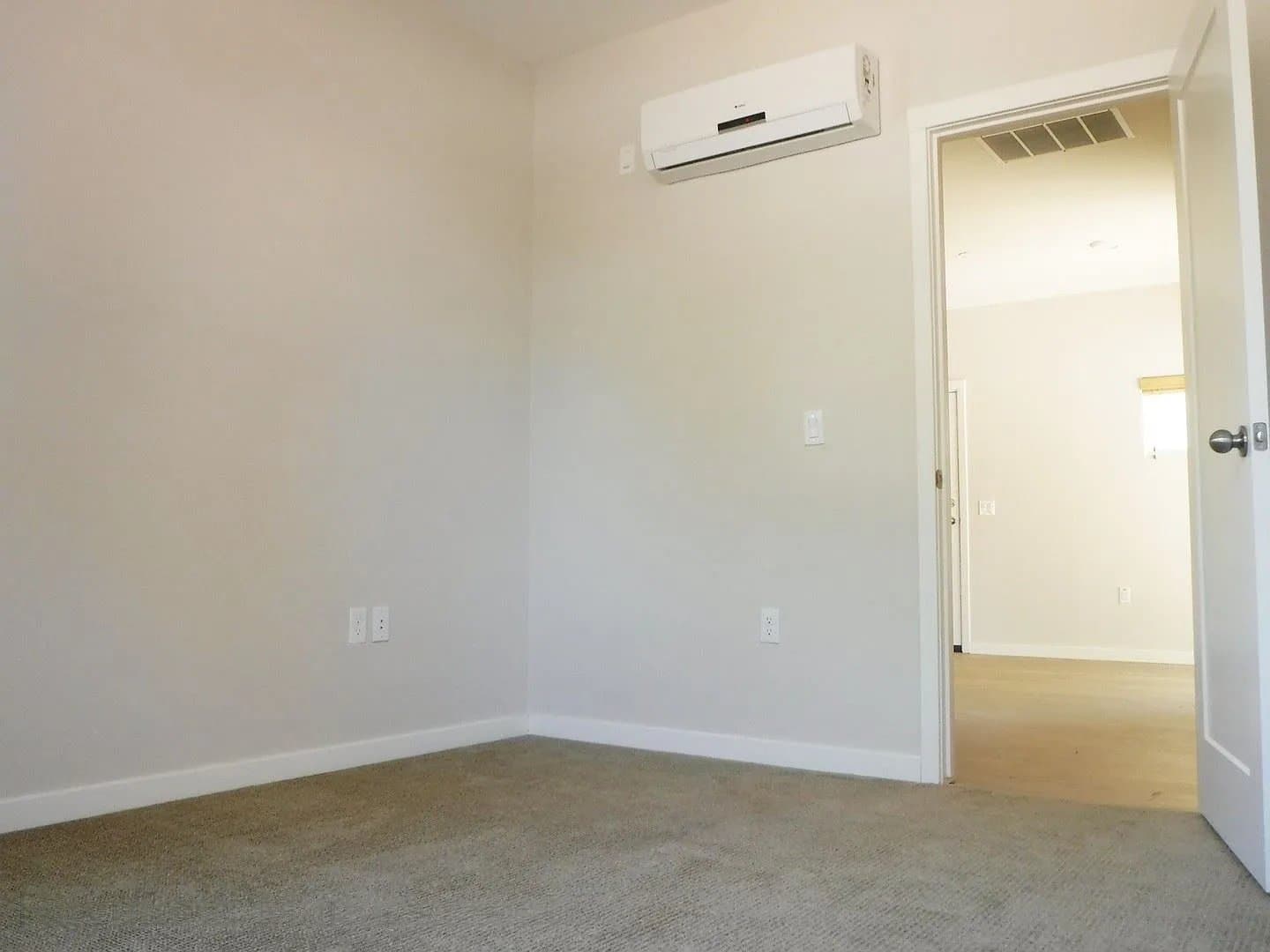 Sacramento Apartment: 519 T St