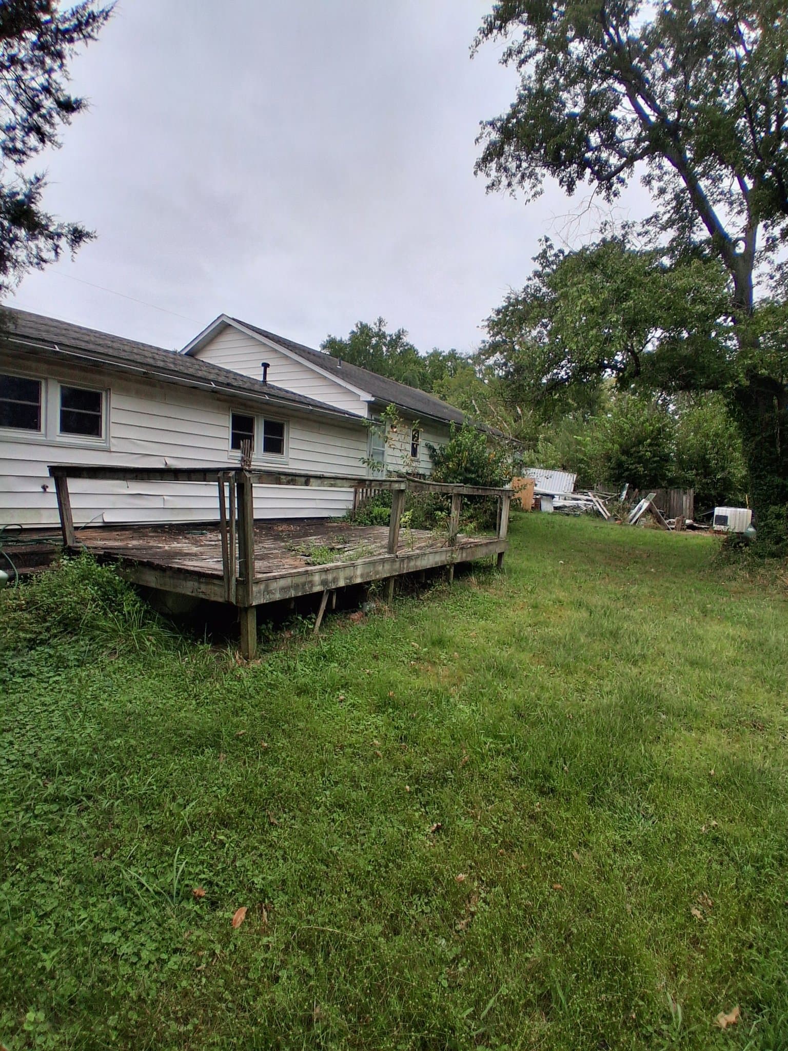 Carrier Mills House: 214 Pyle St