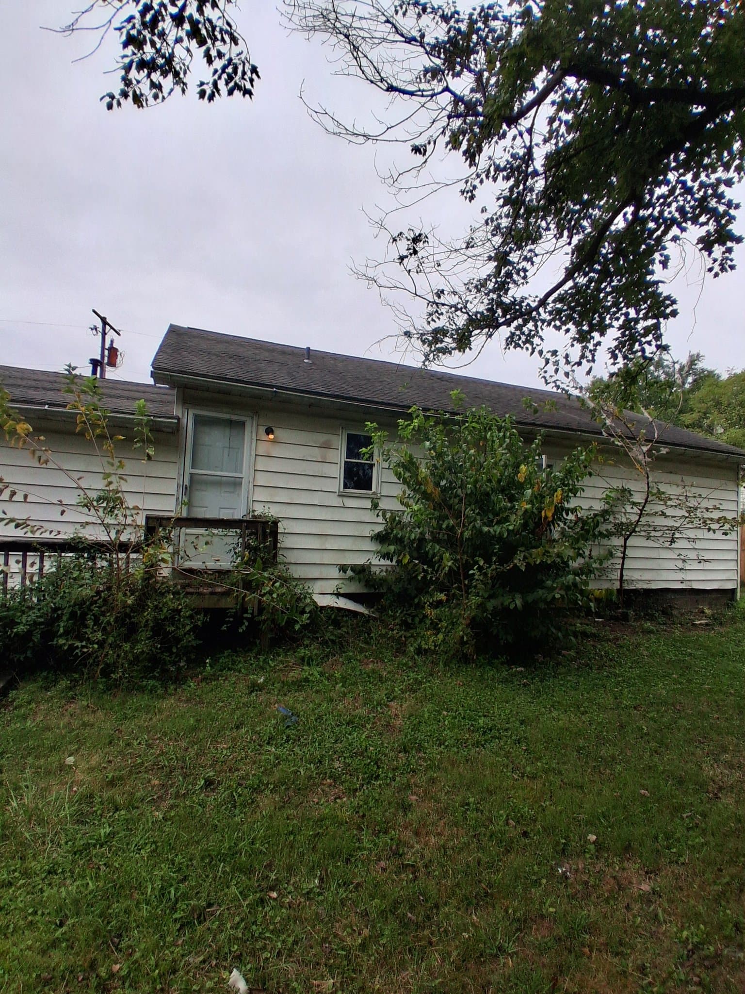 Carrier Mills House: 214 Pyle St