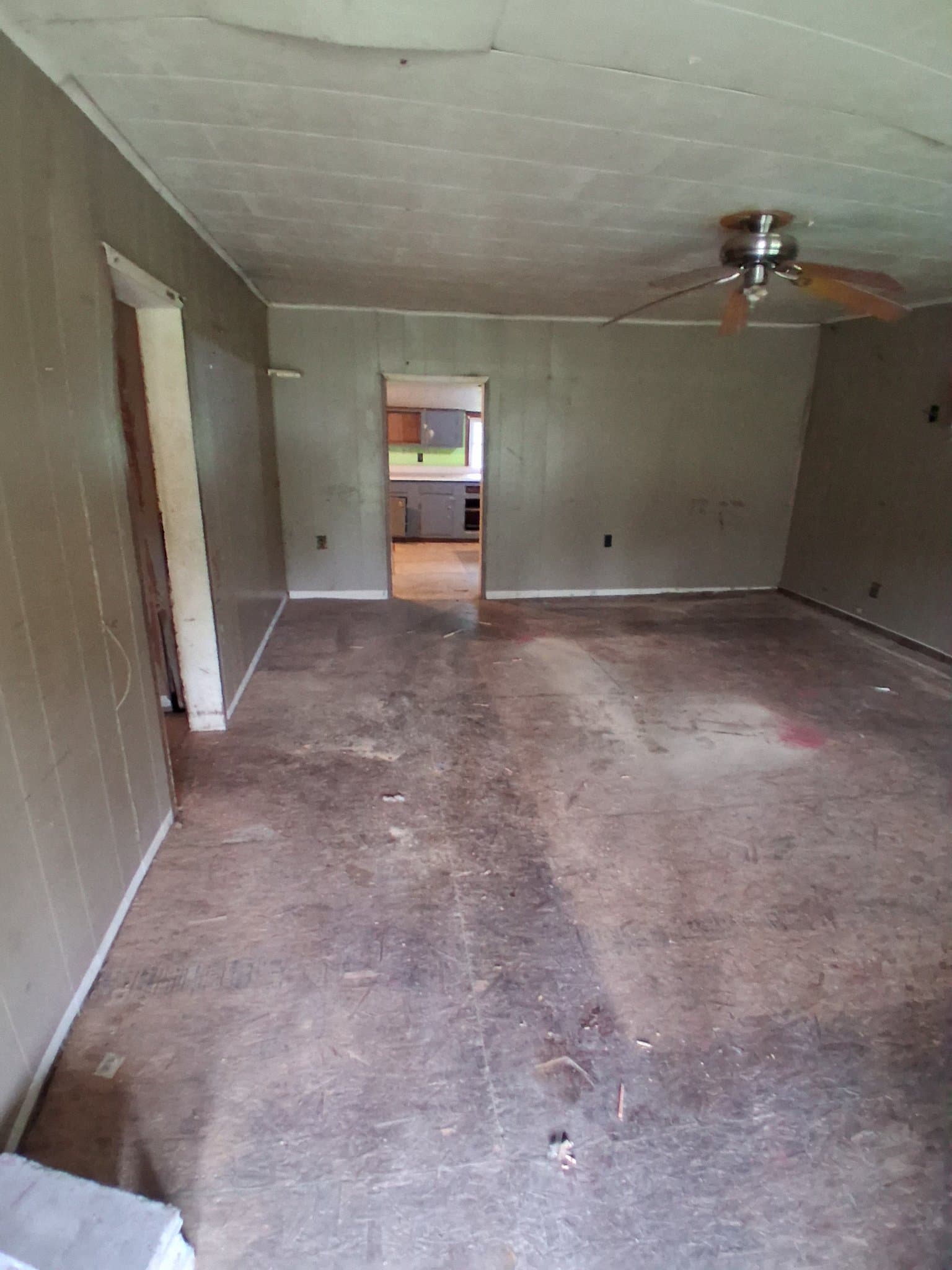 Carrier Mills House: 214 Pyle St