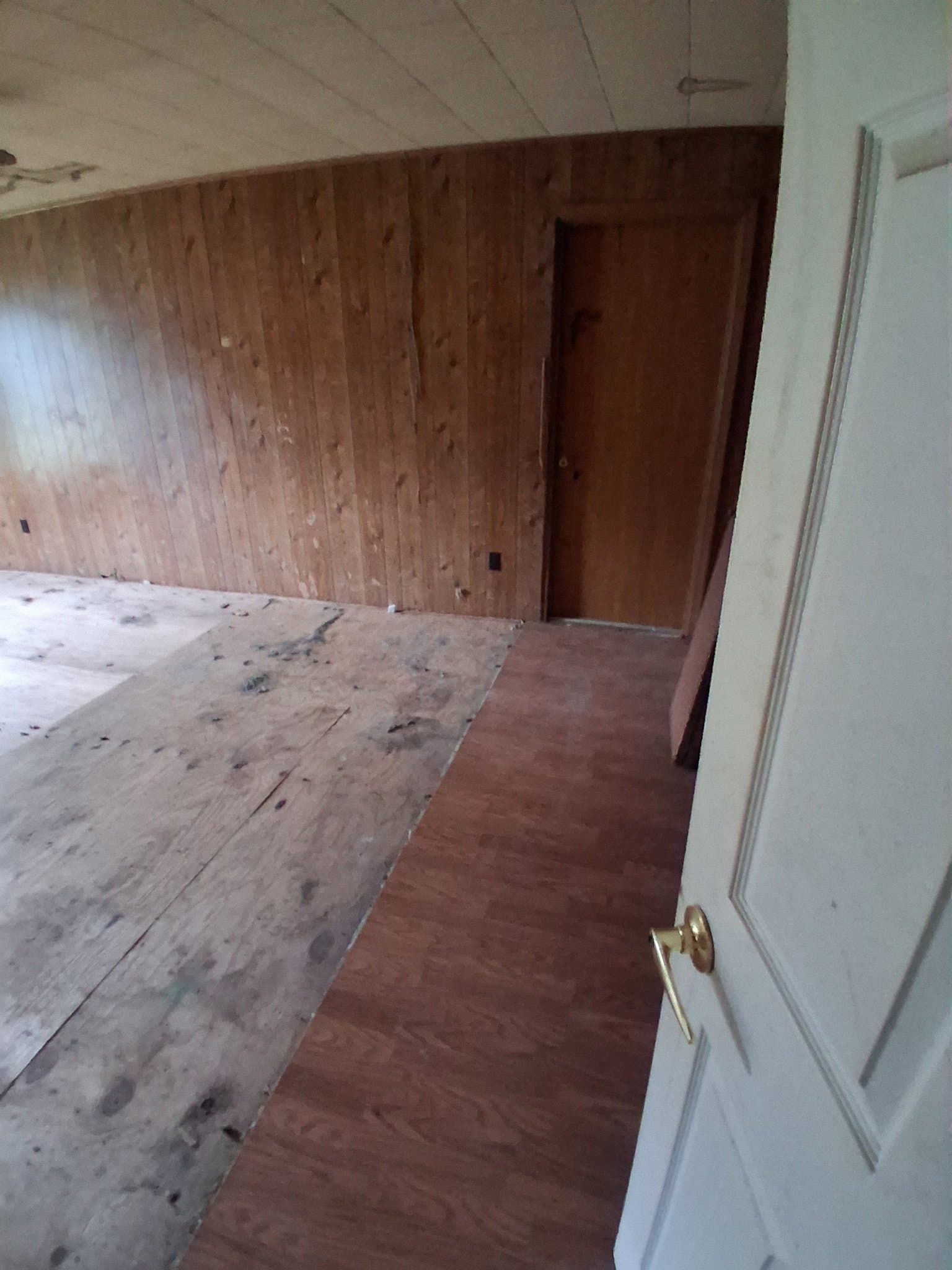 Carrier Mills House: 214 Pyle St