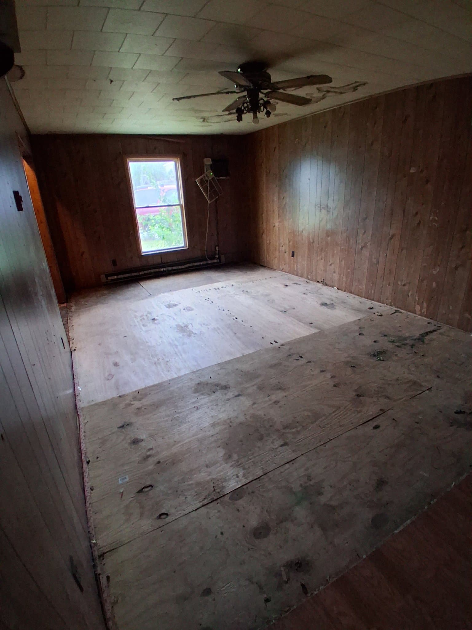 Carrier Mills House: 214 Pyle St