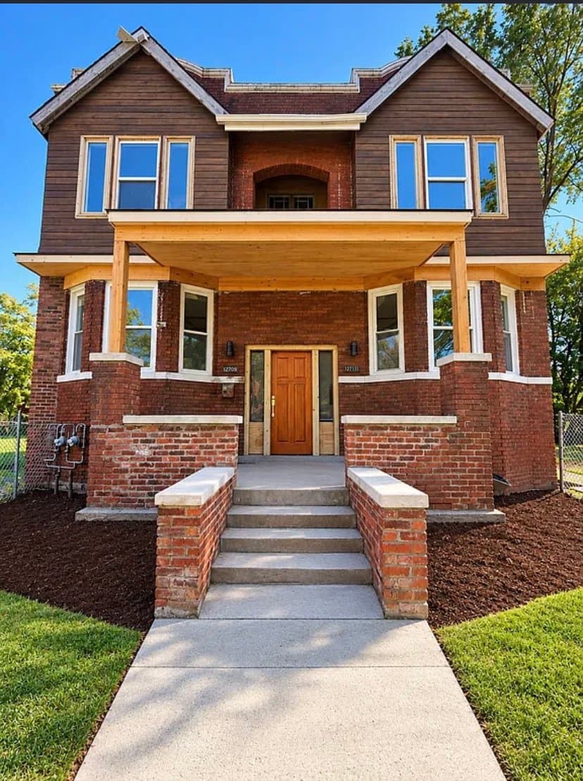 Detroit Multiplex: 2709 Hogarth St