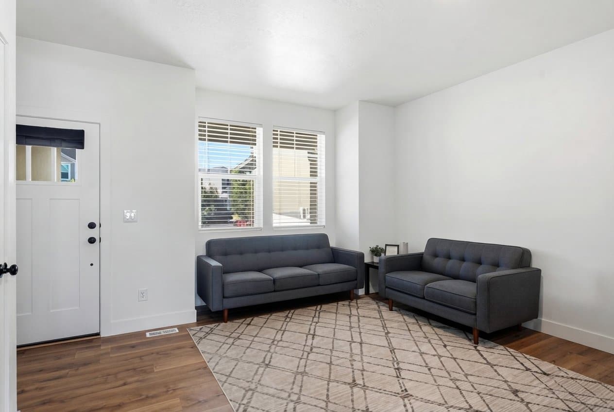 Eagle Mountain House: 4261 E Center Point St