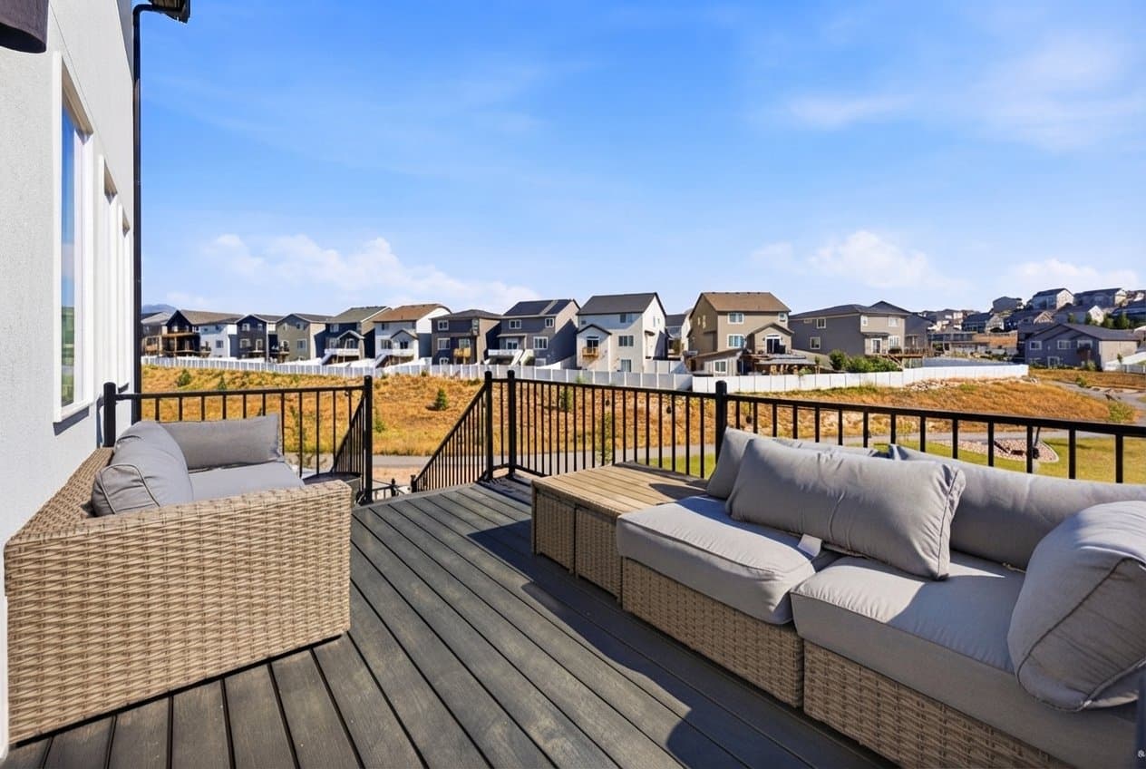 Eagle Mountain House: 4261 E Center Point St