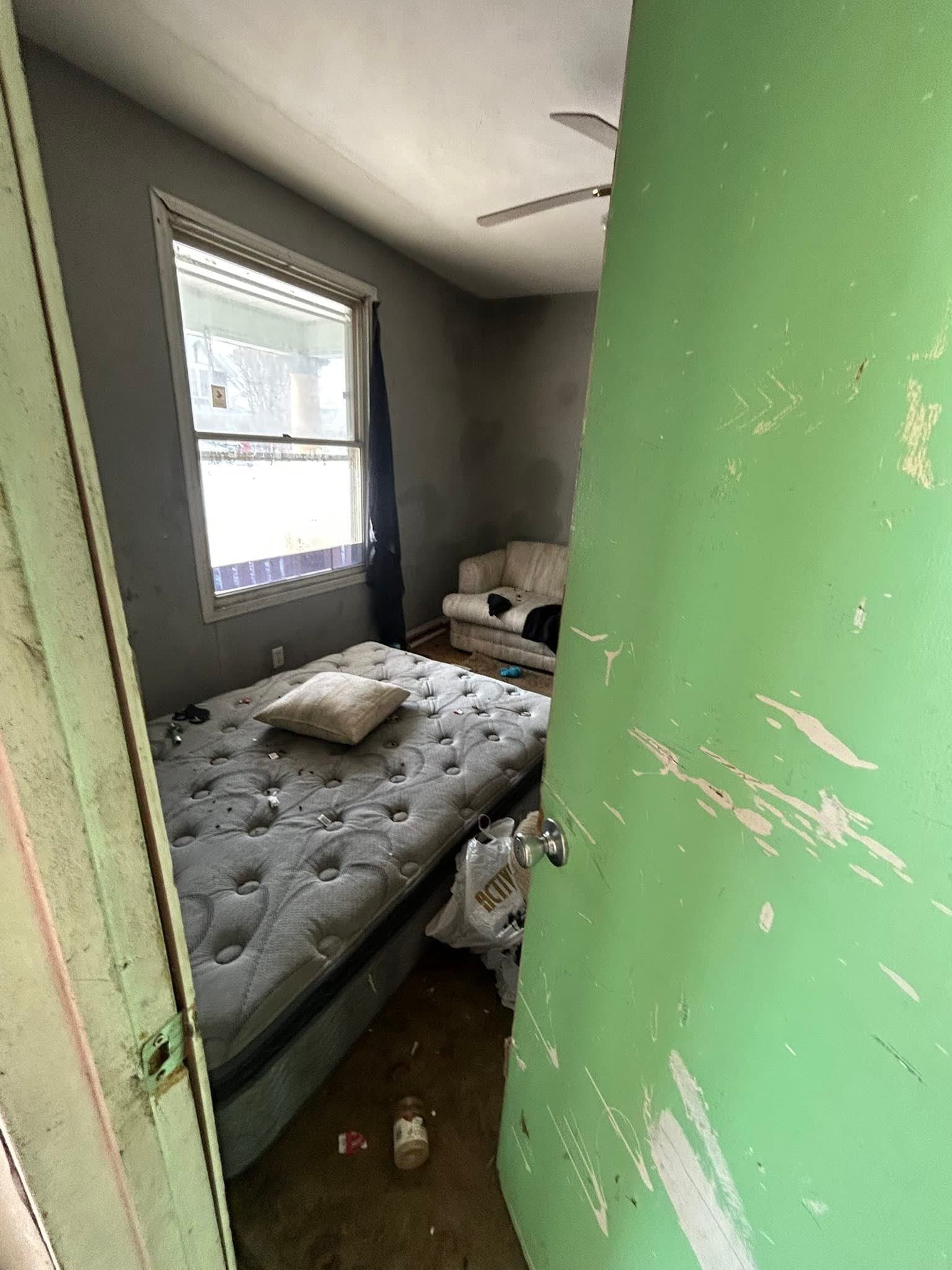 Peoria House: 1811 W Millman St