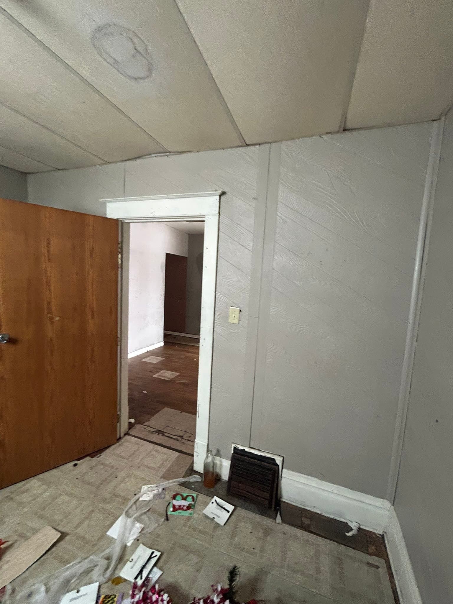 Peoria House: 1811 W Millman St