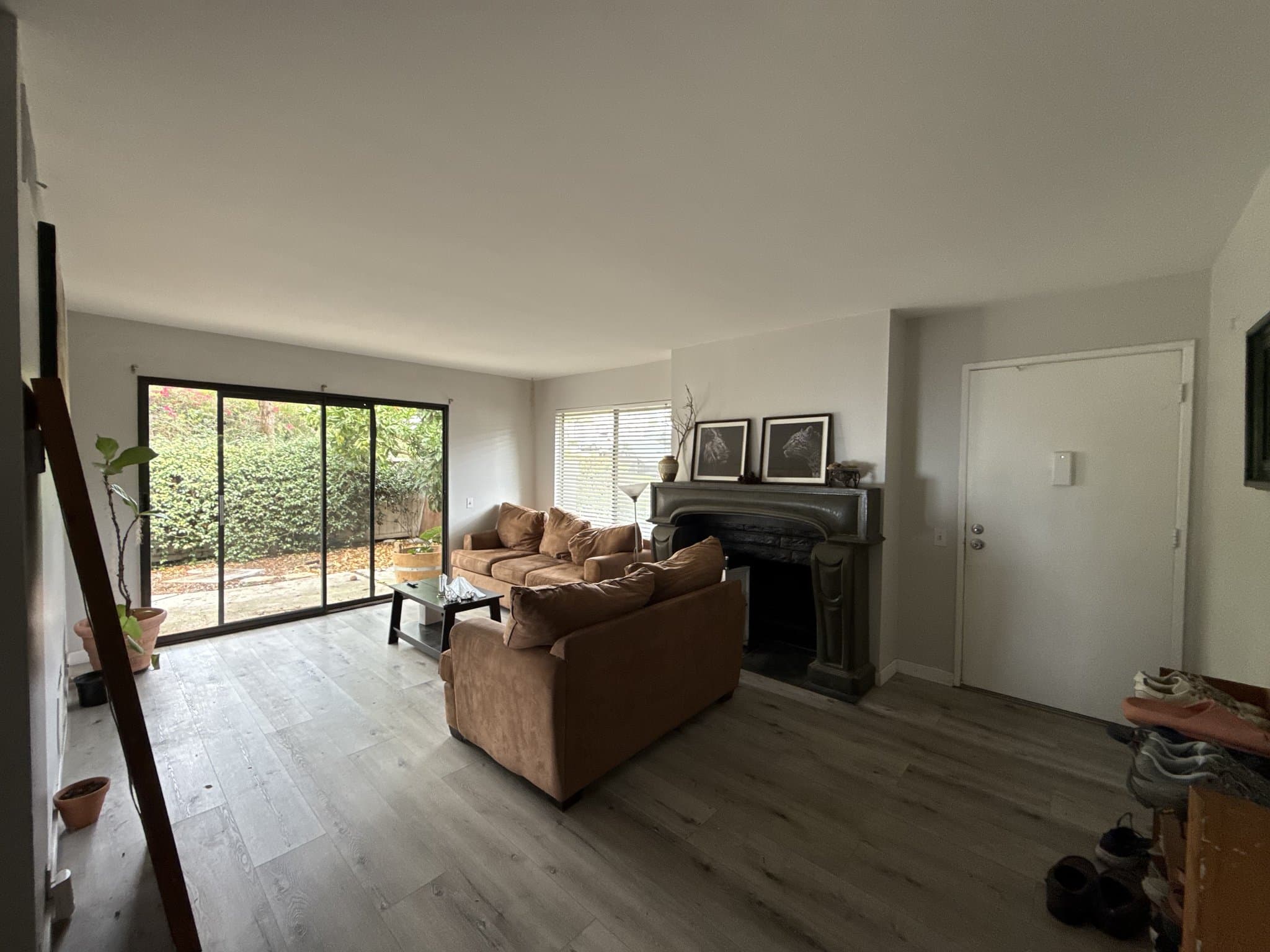 San Diego Townhome: 7924 Camino Tranquilo