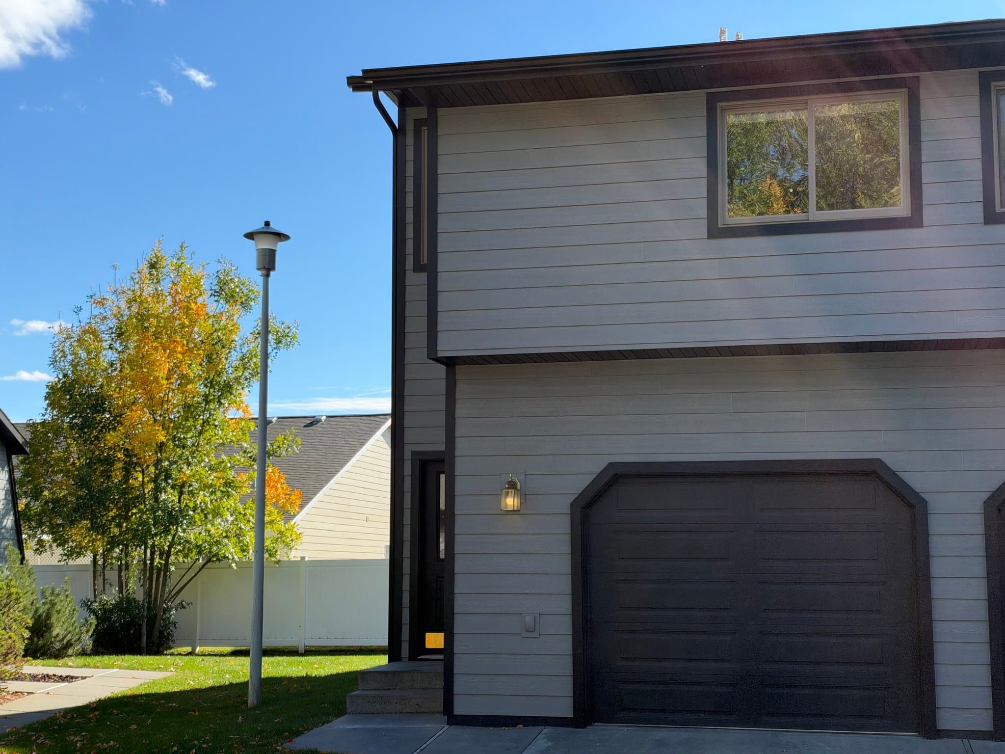 Billings Townhome: 3170 Solar Blvd