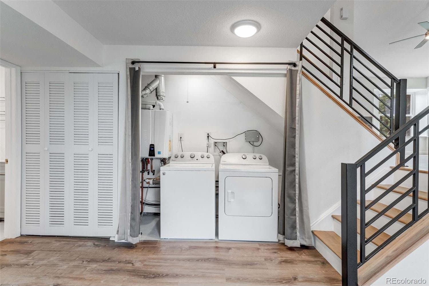 Thornton House: 5101 E 122nd Cir