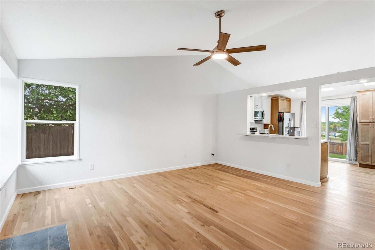 Thornton House: 5101 E 122nd Cir