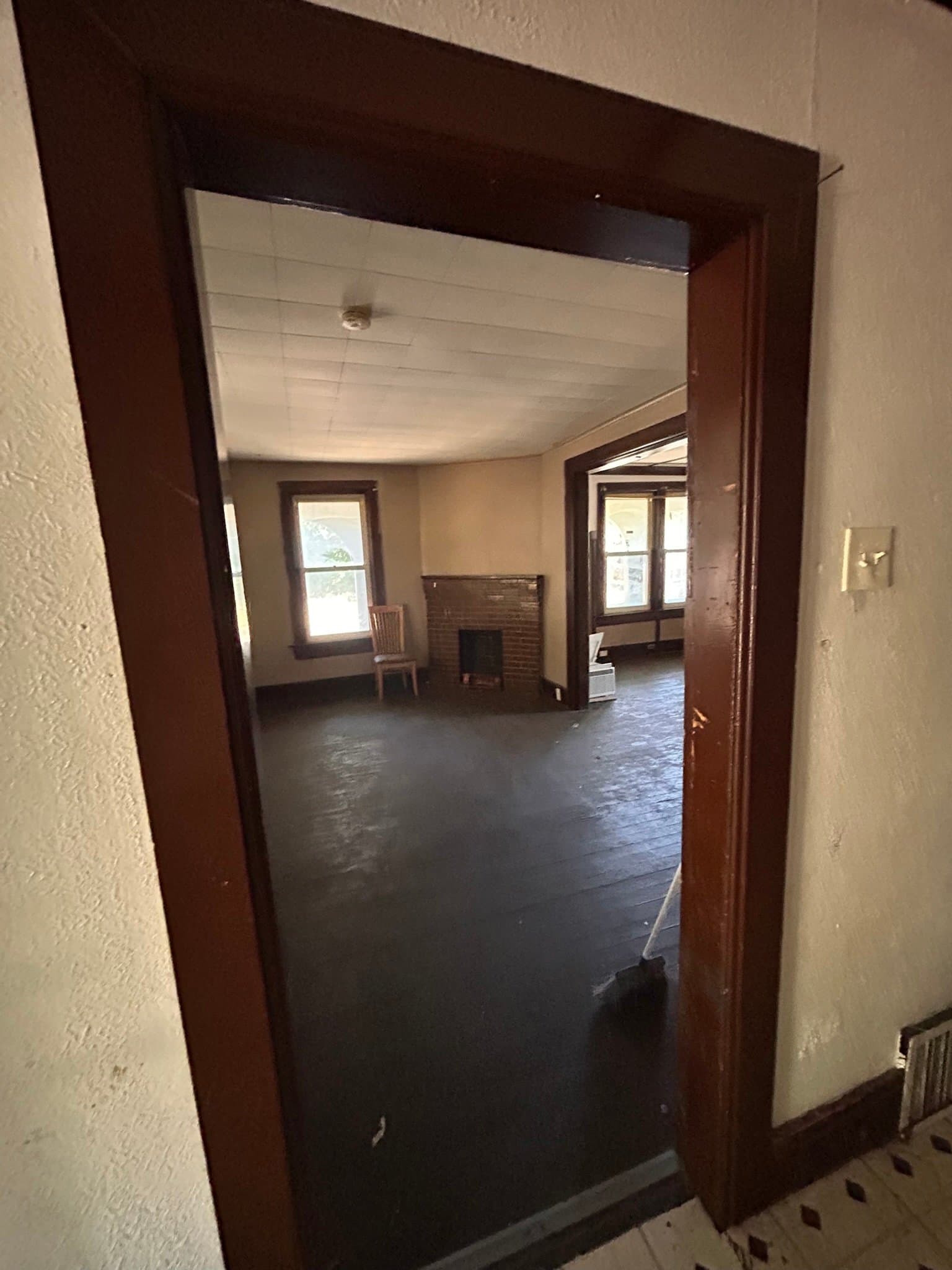 Saint Louis House: 5341 Goodfellow Blvd
