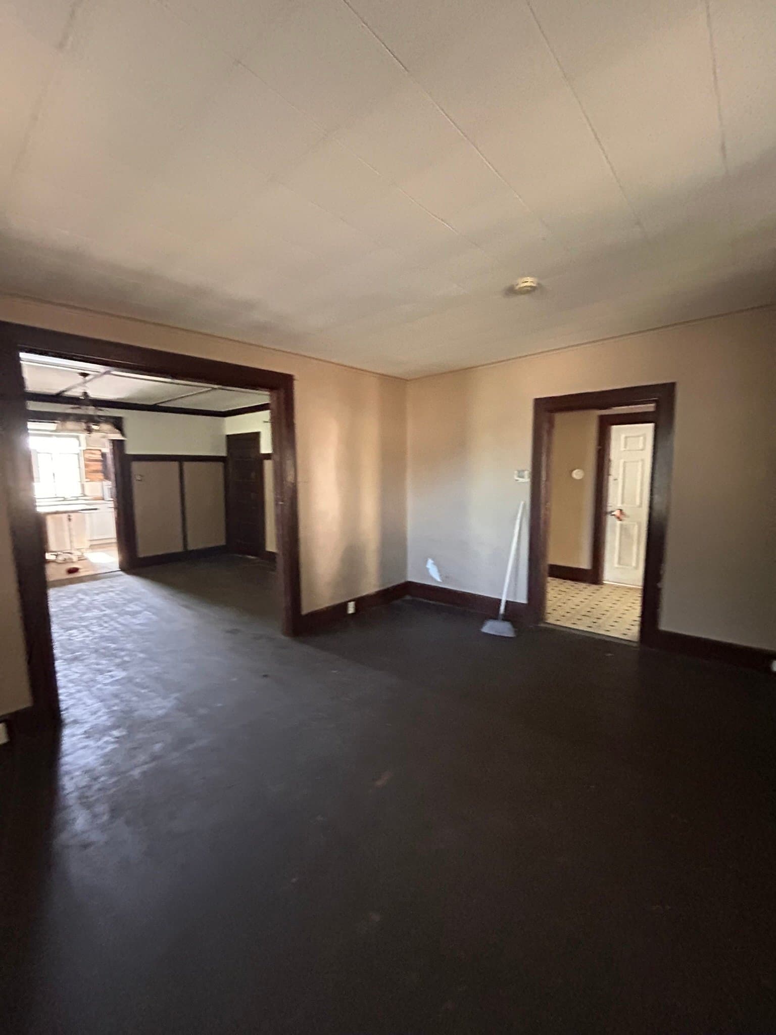 Saint Louis House: 5341 Goodfellow Blvd