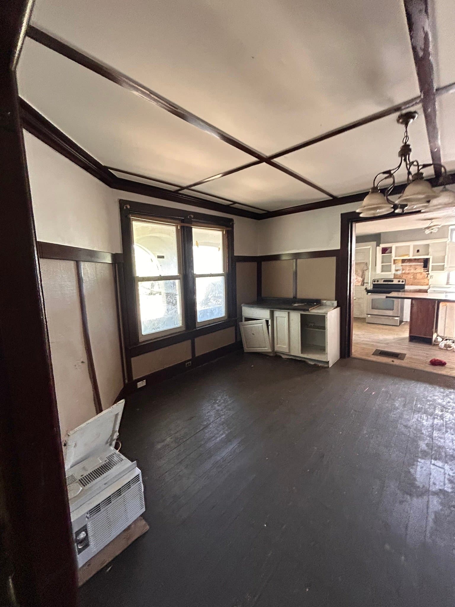 Saint Louis House: 5341 Goodfellow Blvd