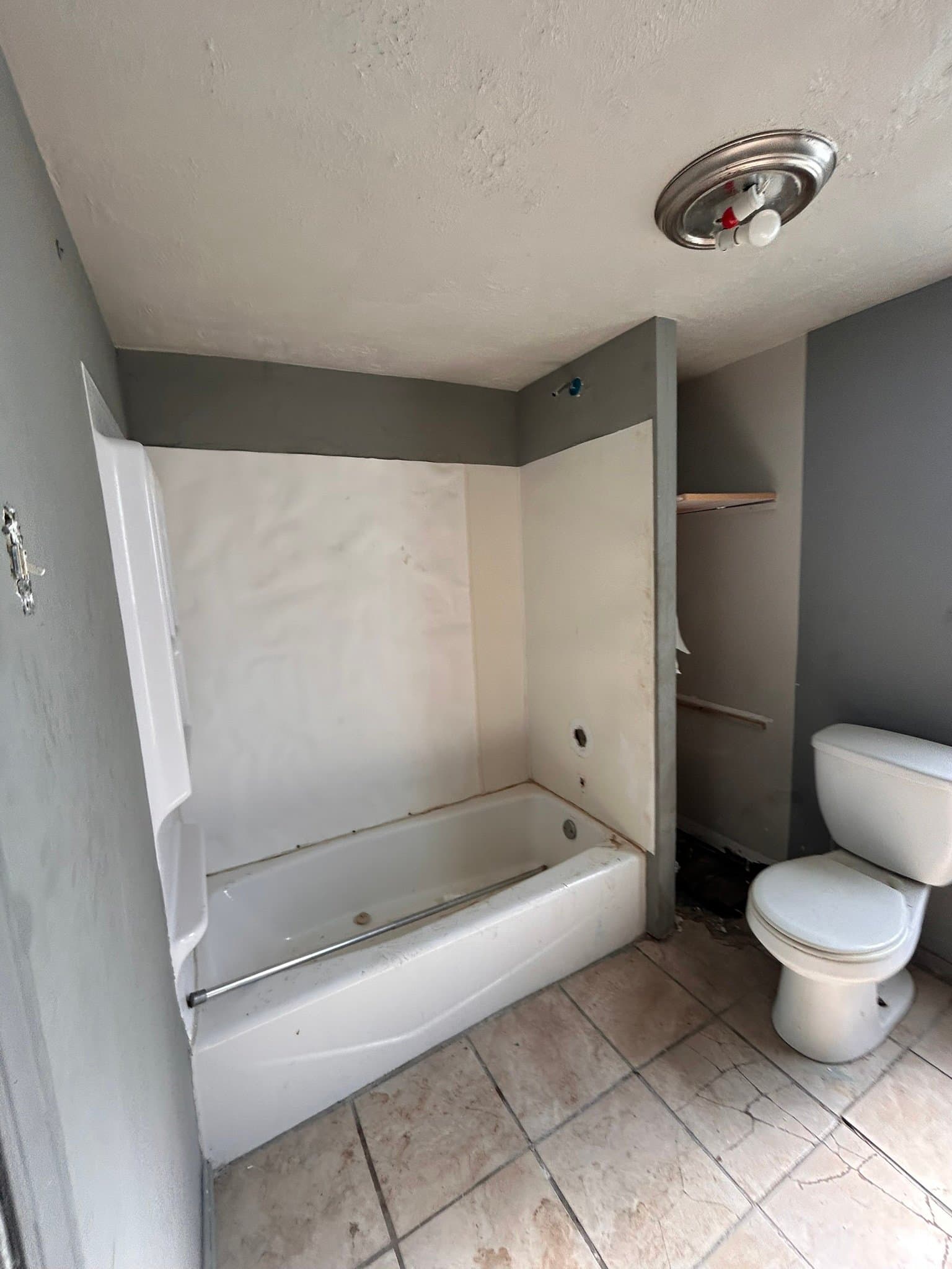 Saint Louis House: 5341 Goodfellow Blvd