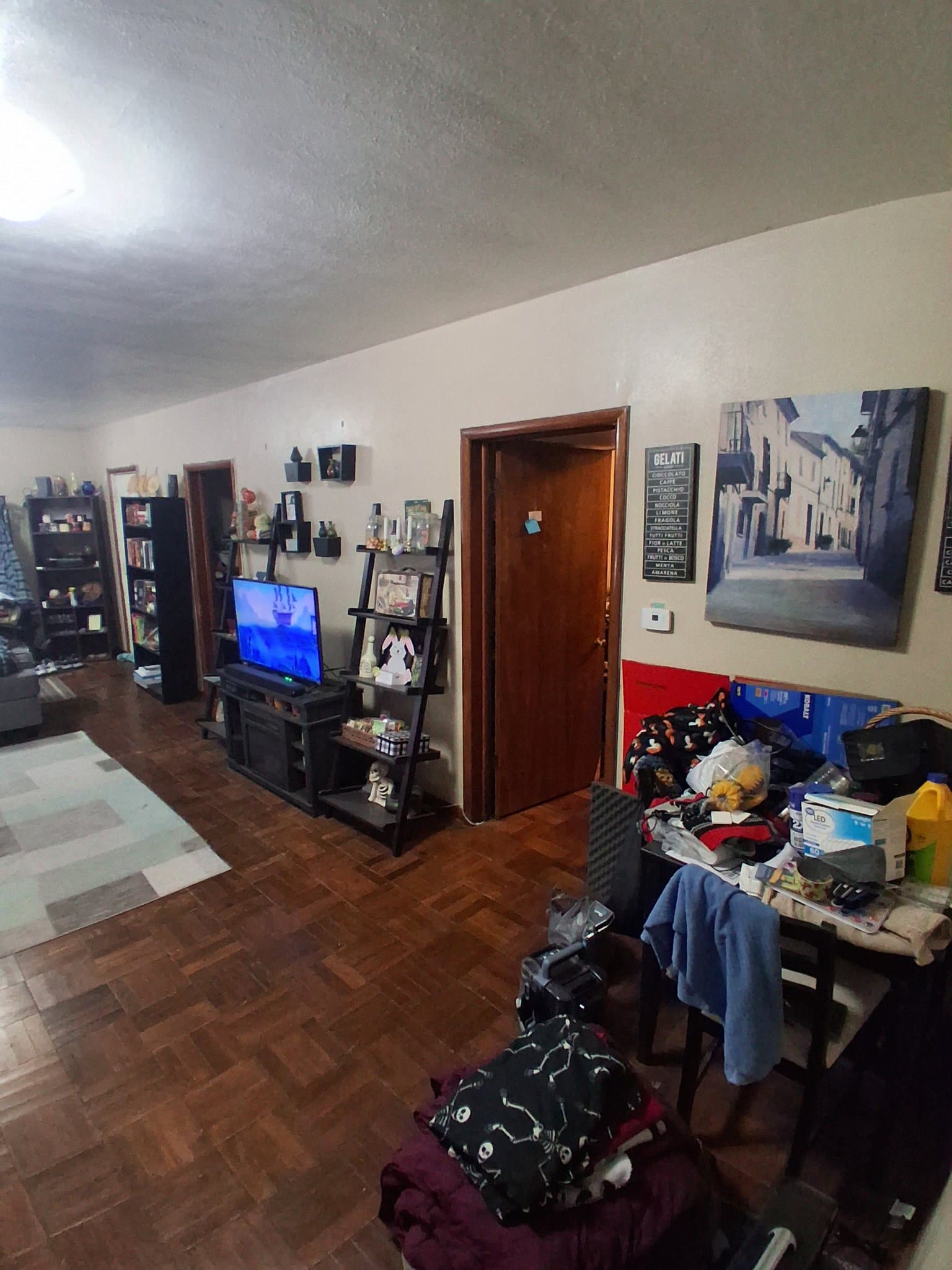 Carbondale House: 303 W Sycamore St