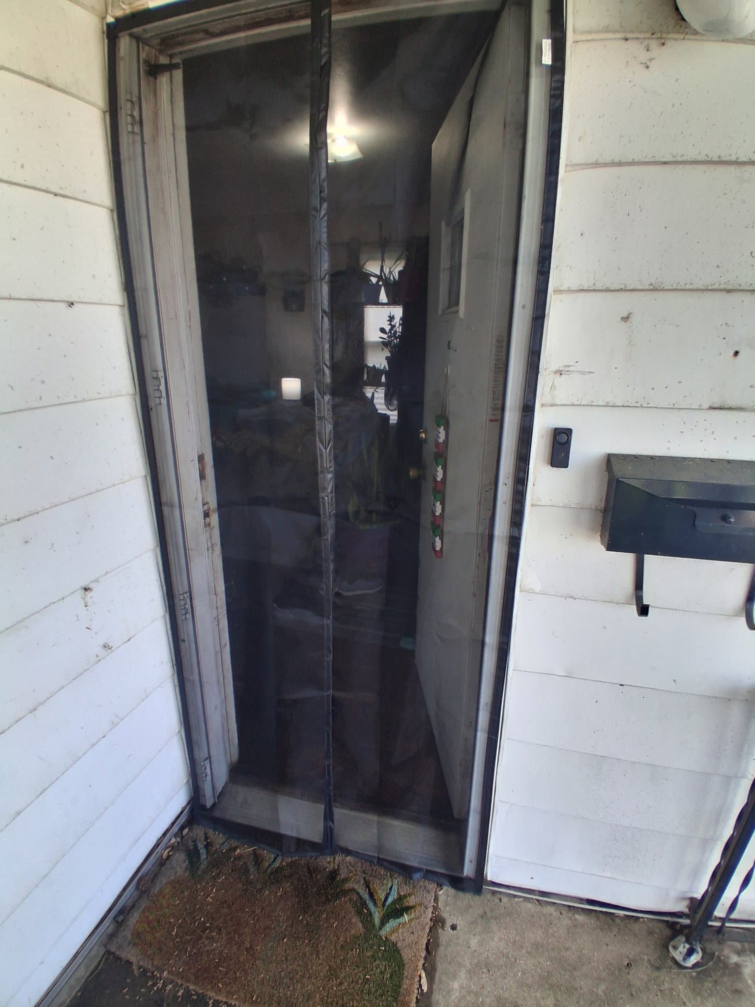 Carbondale House: 303 W Sycamore St
