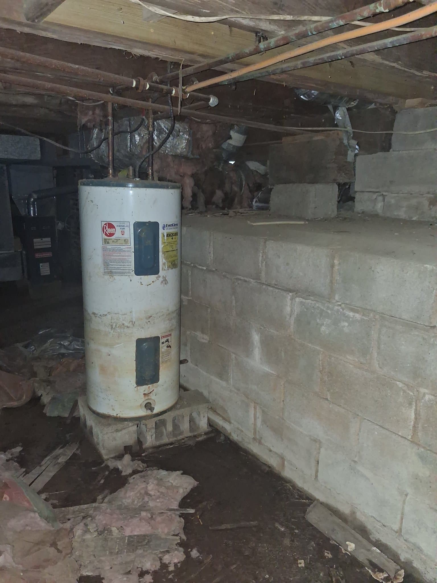 Carbondale House: 303 W Sycamore St