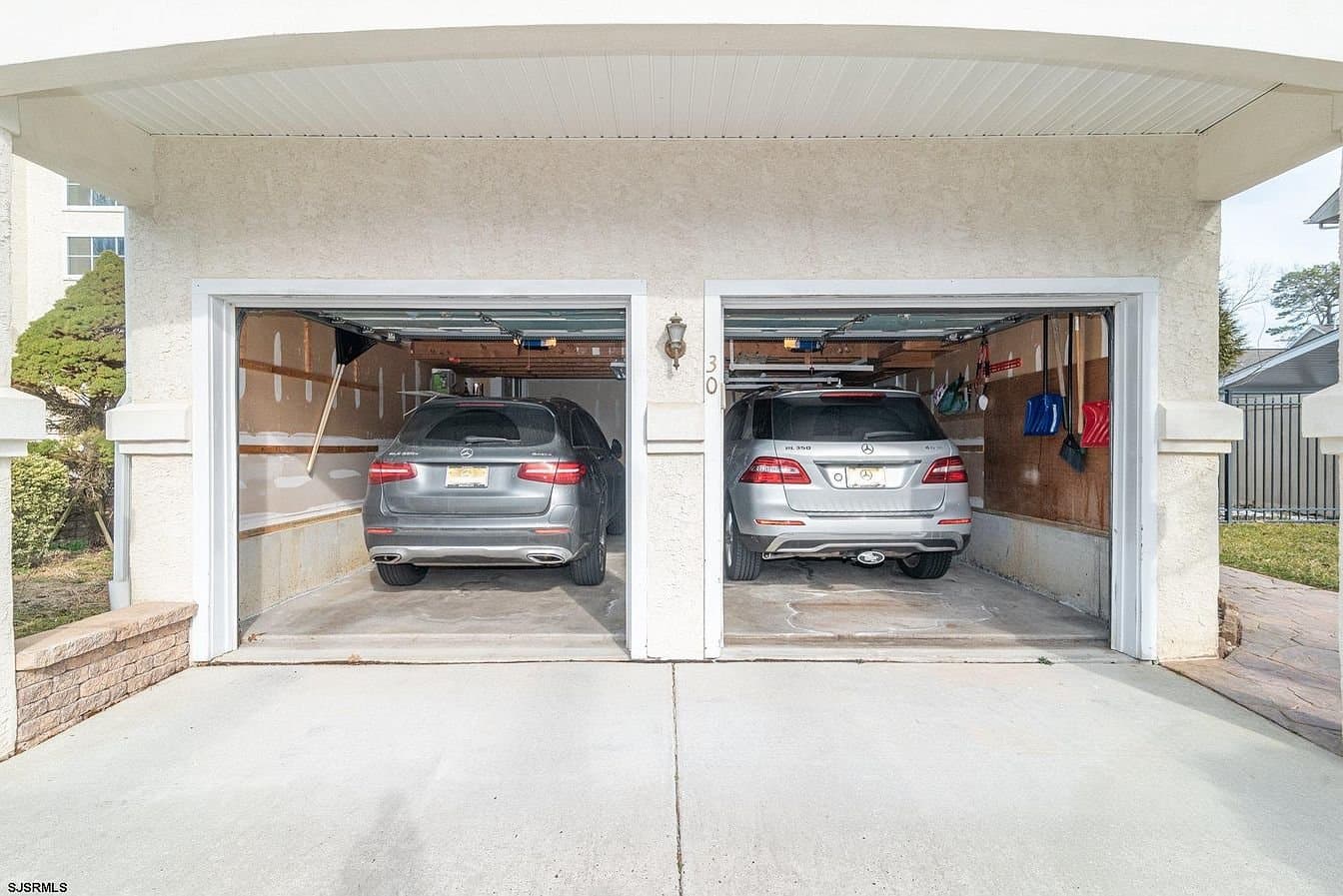 Egg Harbor Township House: 30 Daisy Dr