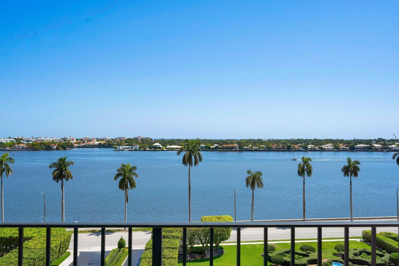 West Palm Beach Condo: 1701 S Flagler Dr