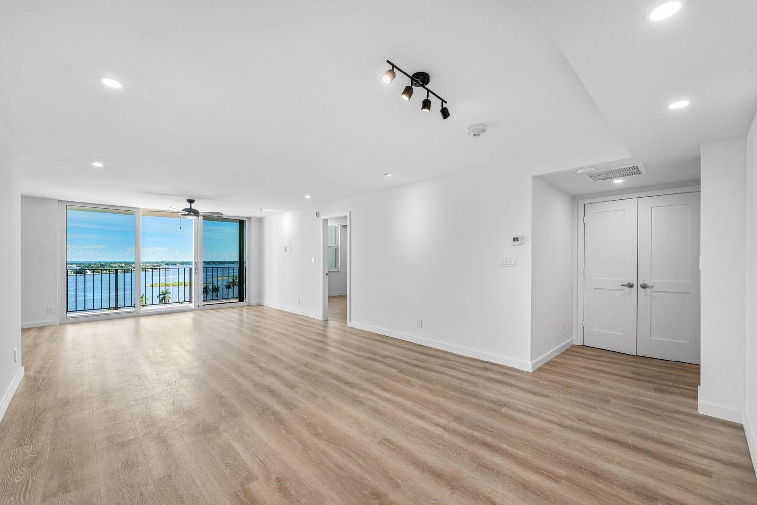 West Palm Beach Condo: 1701 S Flagler Dr