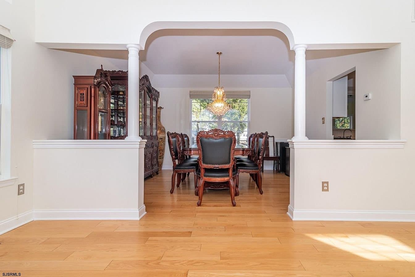 Egg Harbor Township House: 30 Daisy Dr