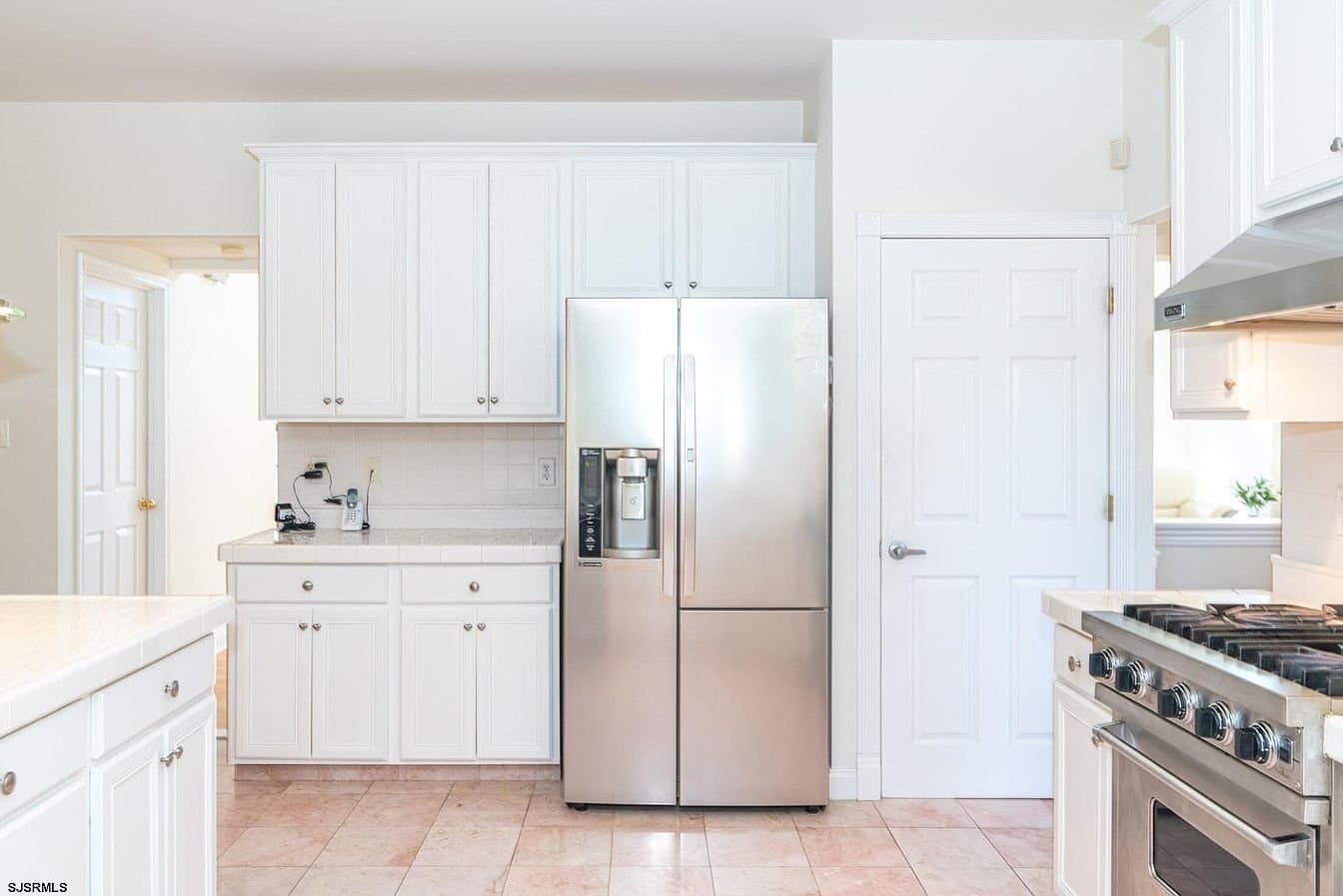 Egg Harbor Township House: 30 Daisy Dr