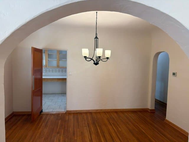 Los Angeles Apartment: 454 N Ogden Dr