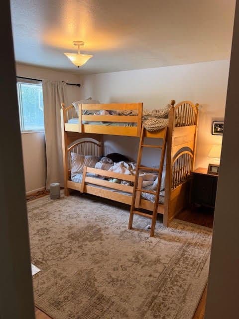 Alpine House: 1000 E Oak Hill Dr