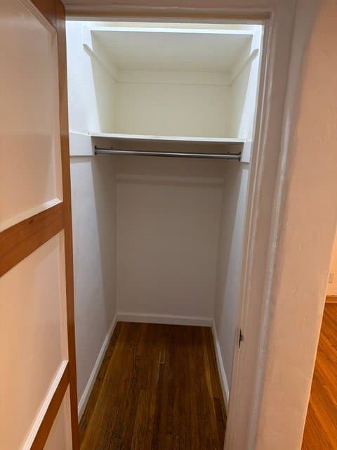 Los Angeles Apartment: 454 N Ogden Dr