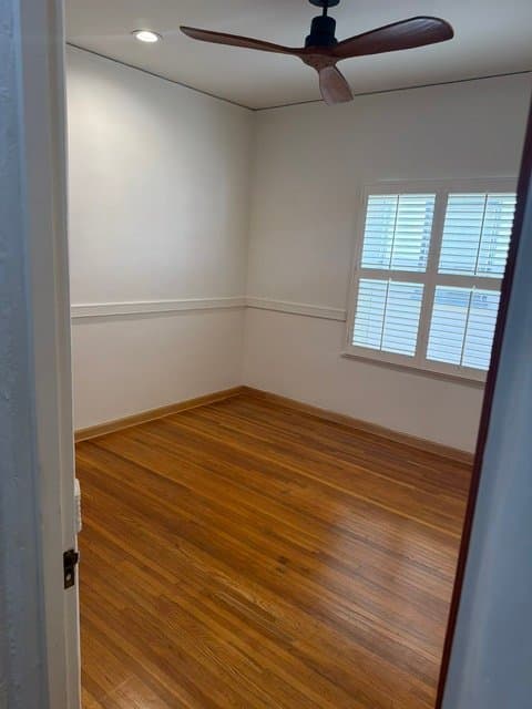Los Angeles Apartment: 454 N Ogden Dr