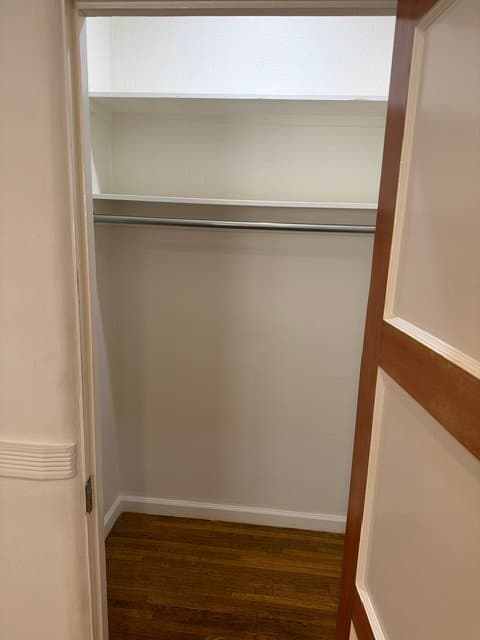 Los Angeles Apartment: 454 N Ogden Dr
