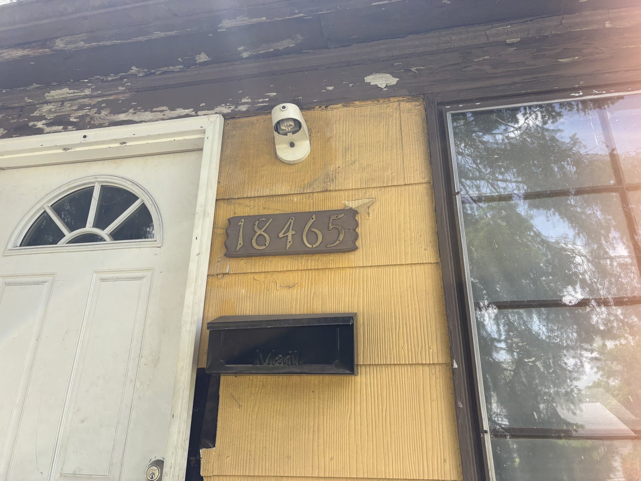 Detroit House: 18465 Caldwell St