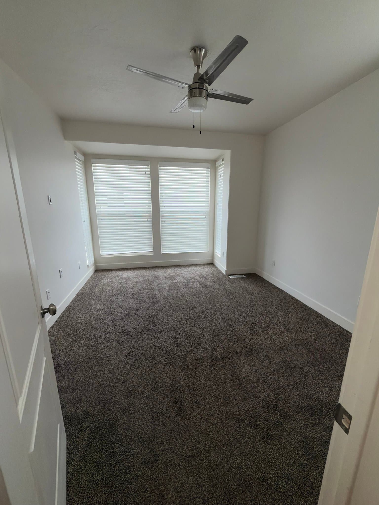 South Jordan Townhome: 4931 W Daybreak Pkwy
