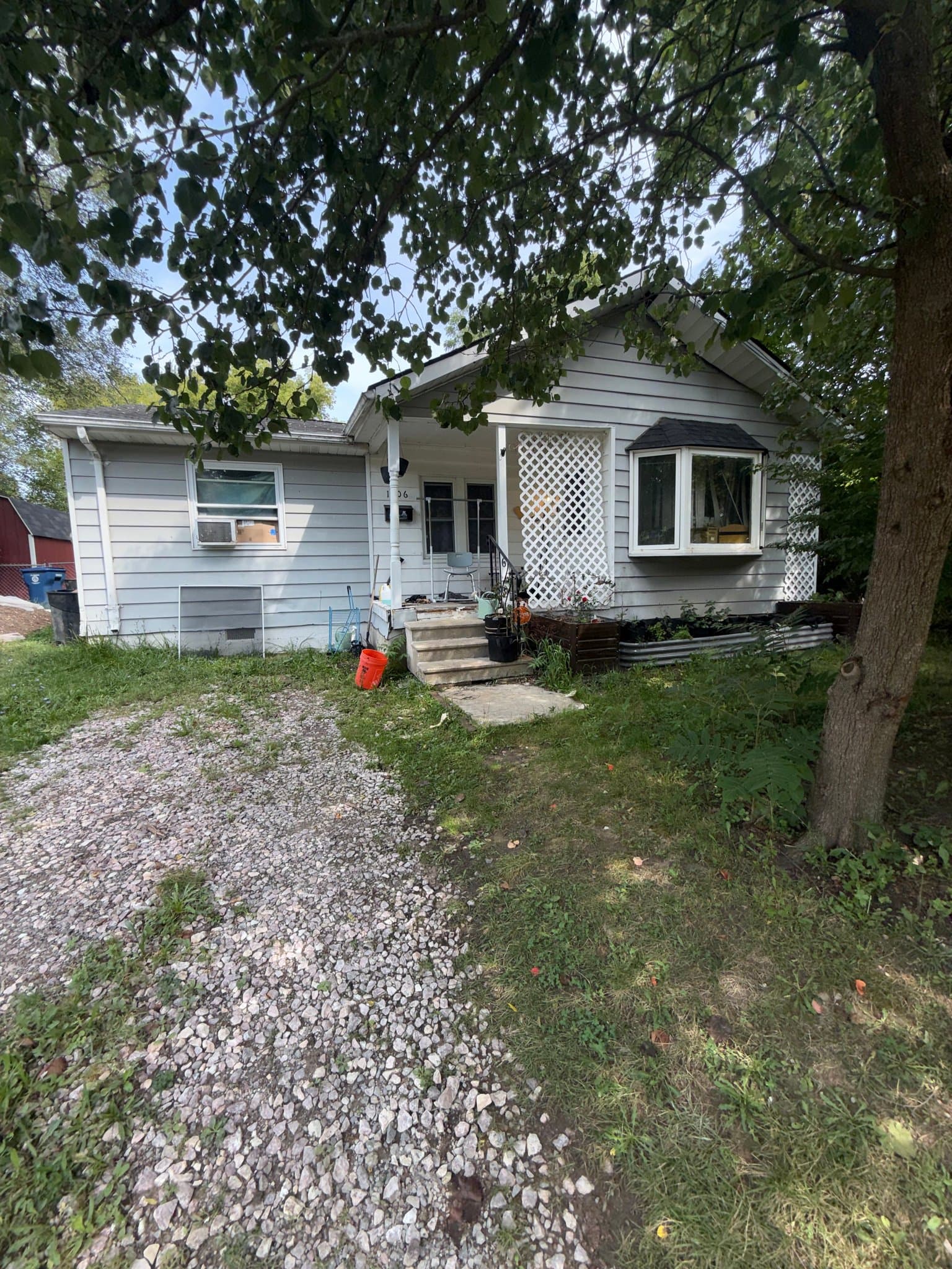 Flint House: 1206 Markham St