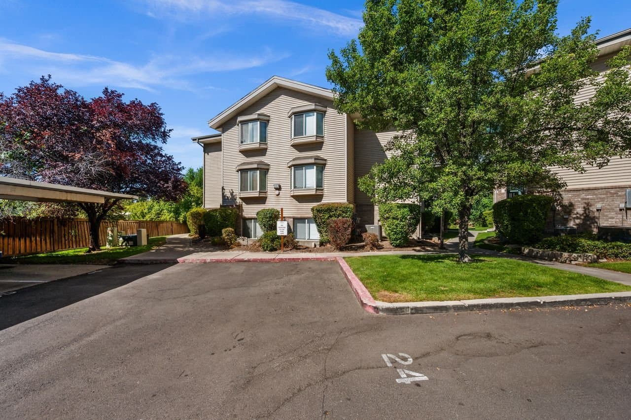 Provo Condo: 857 W Columbia Ln