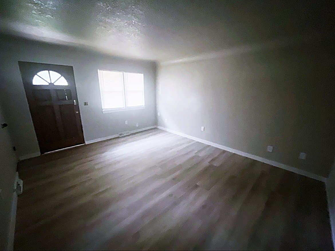 Buckner Multiplex: 304 Hazel St