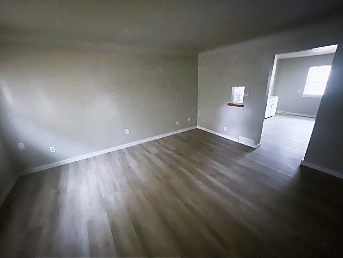 Buckner Multiplex: 304 Hazel St