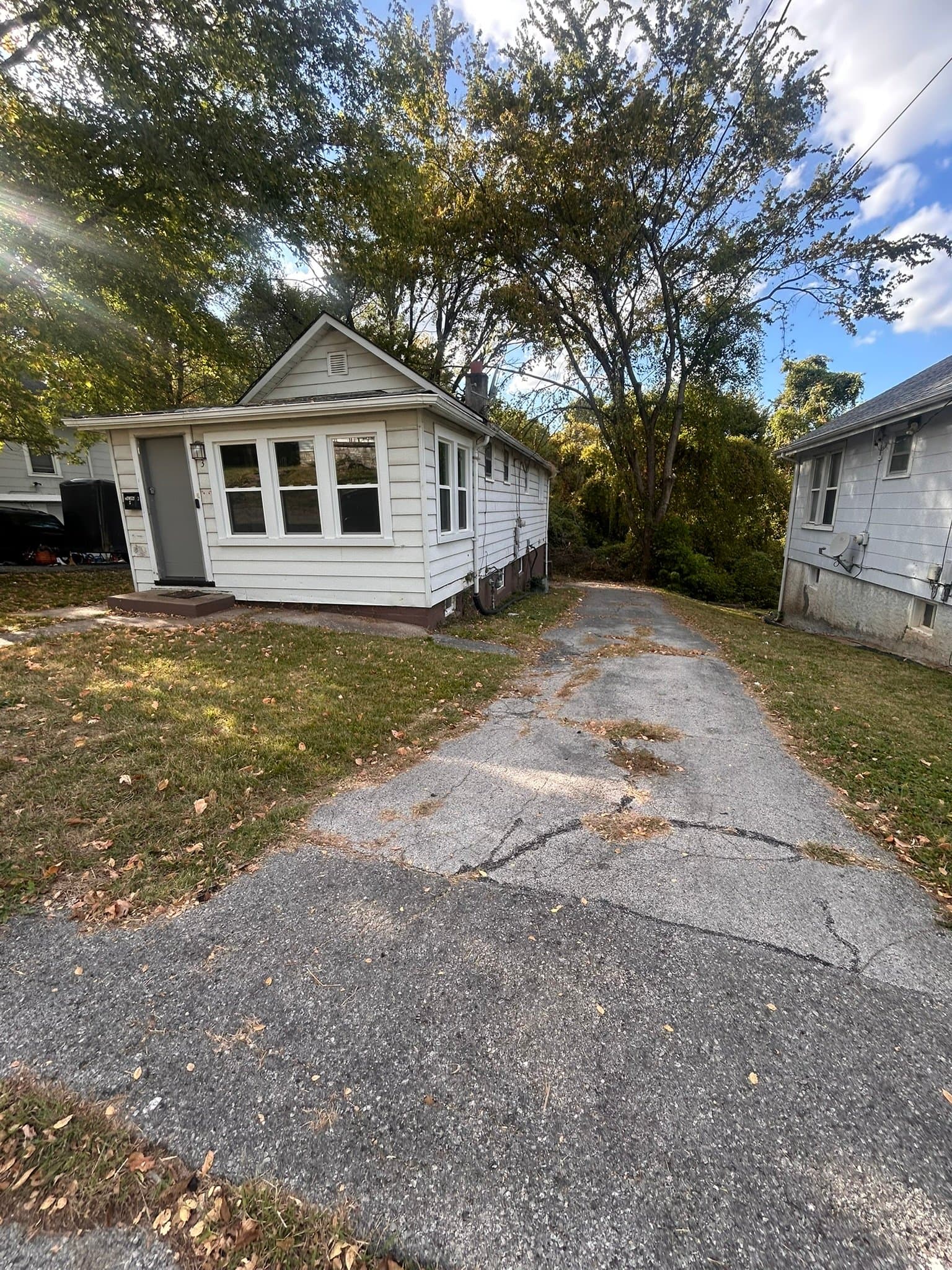 Saint Louis House: 3 Pohlman Ln