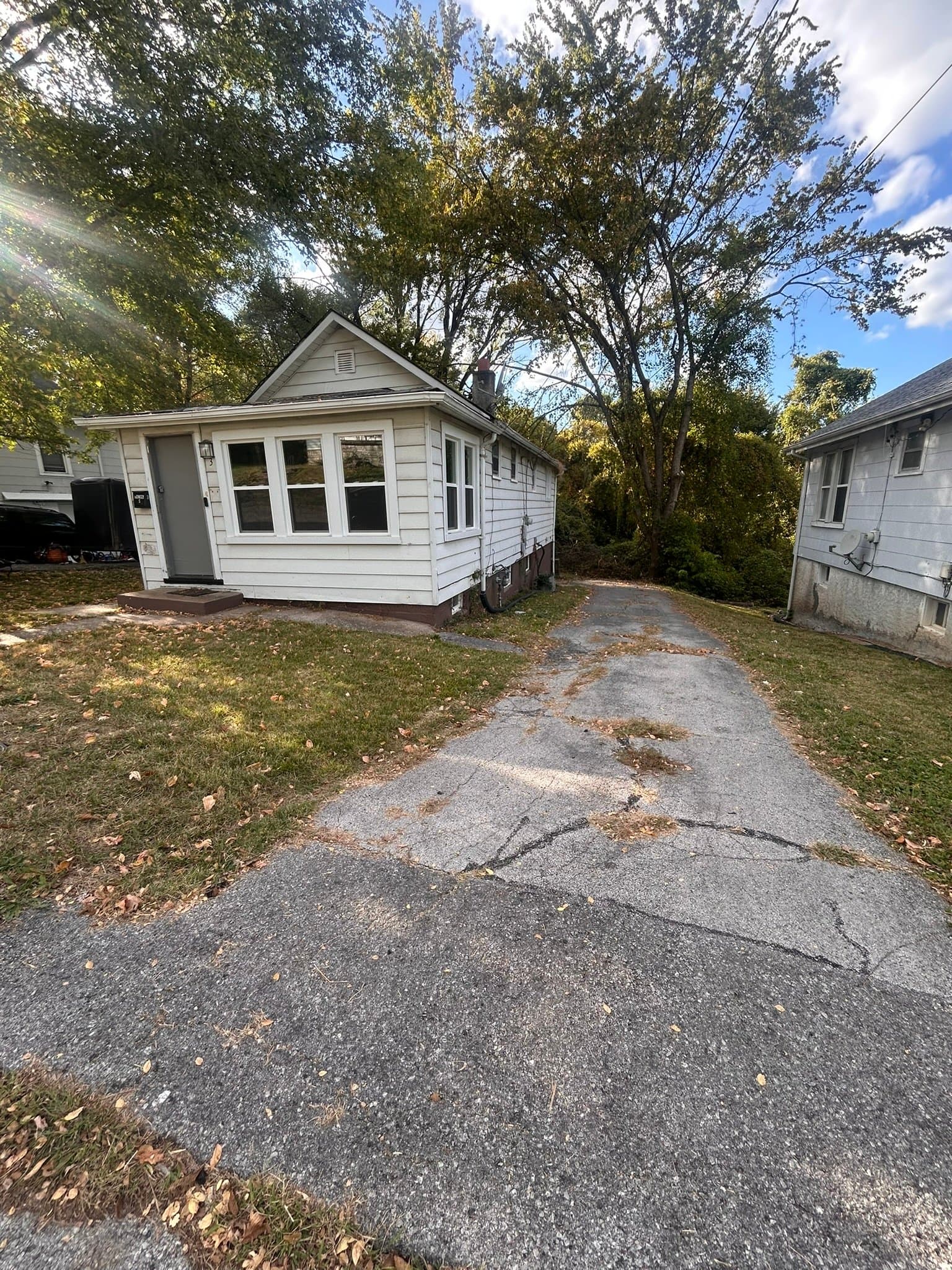 Saint Louis House: 3 Pohlman Ln