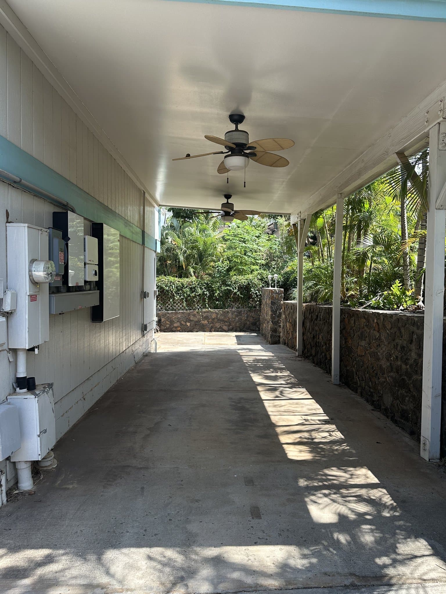 Kihei Multiplex: 239 Keonekai Rd