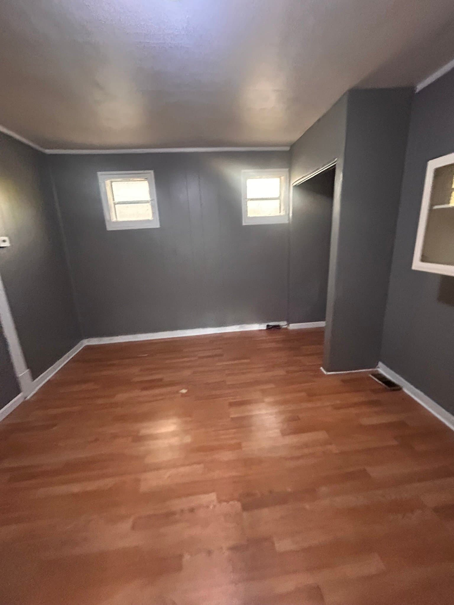 Decatur House: 1344 E Condit St