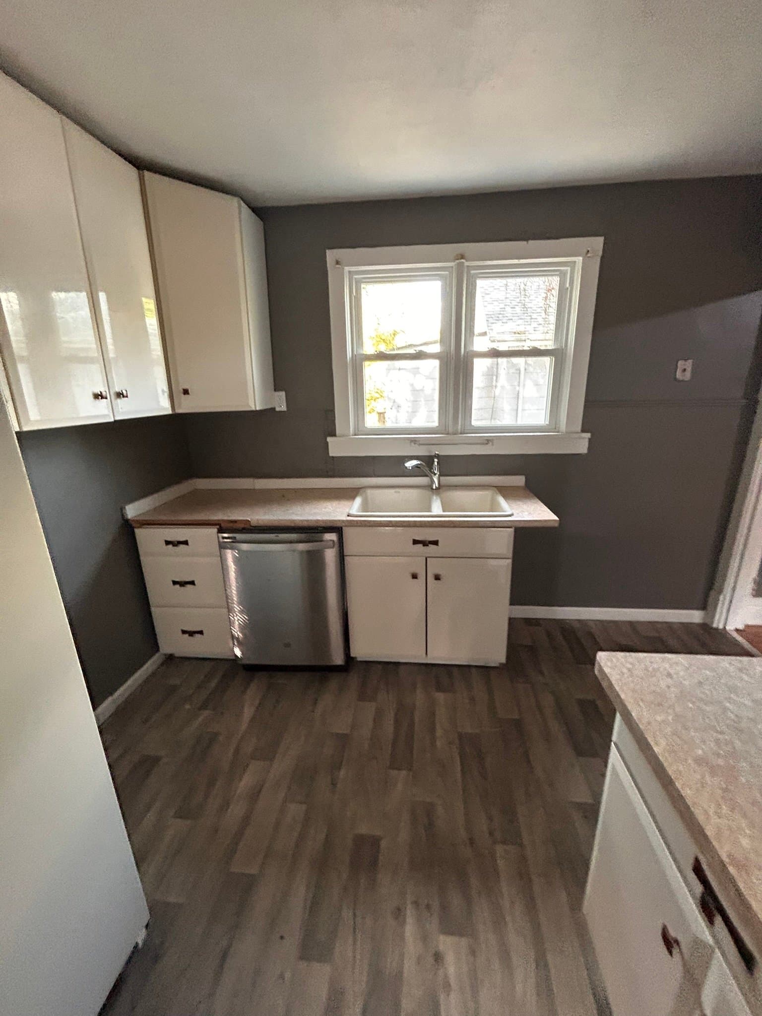 Decatur House: 1344 E Condit St